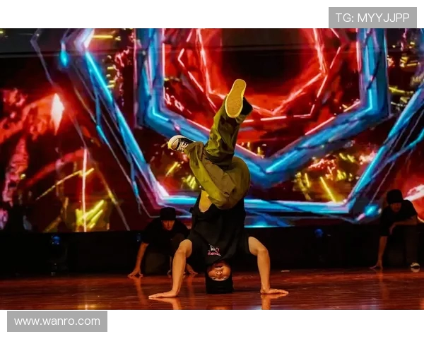 街舞战术与团队协作：武汉街舞队的创新转换体系解析