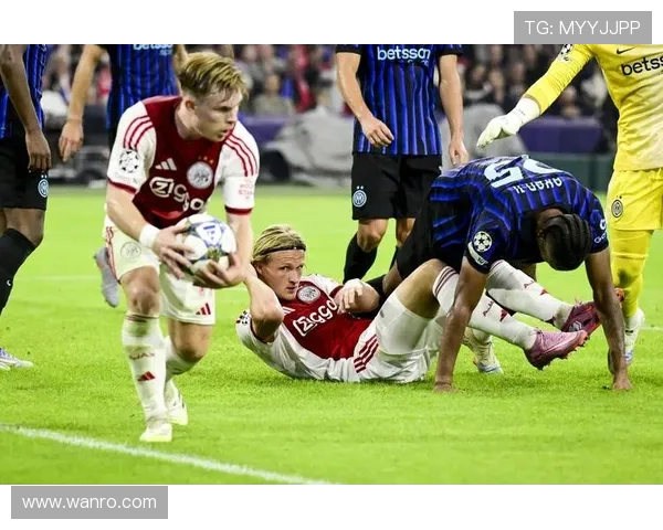 阿贾克斯与亚特兰大激战在即谁能在欧战中笑到最后